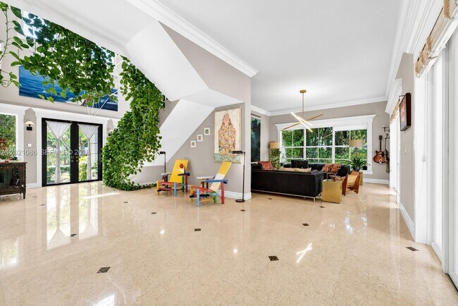 Foto del edificio - 442 Ridgewood Rd