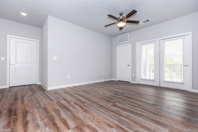Foto del edificio - 1 br, 1 bath Condo - 26742 E University Dr...
