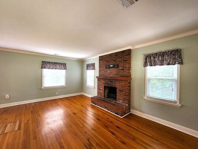 Foto del edificio - 2 Bed 1 Bath 1 Car Garage in ATKINSONS HI ...