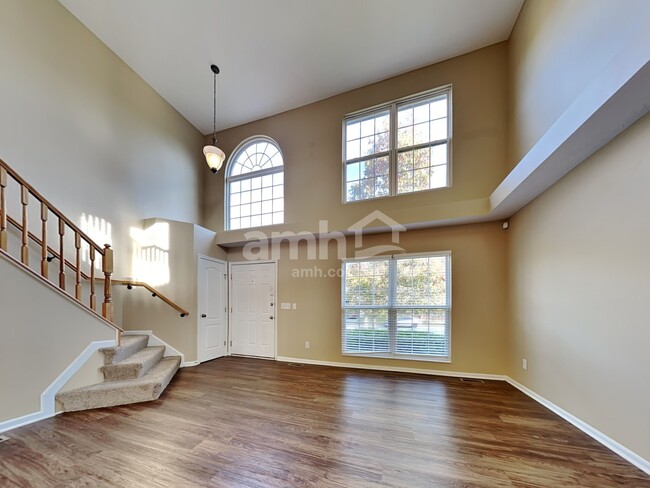 Building Photo - 6545 Waverly Park