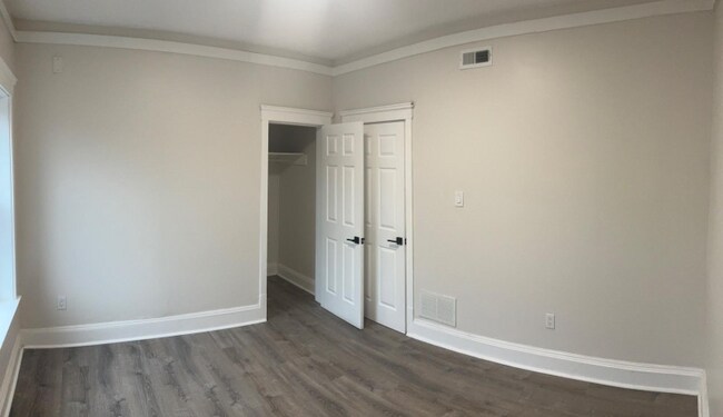 Foto del edificio - 1970 E 71st St