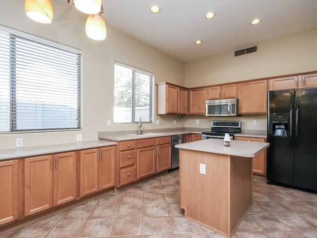 Foto del edificio - 1714 S Colonial Dr