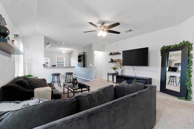 Building Photo - 3512 Batson Dr
