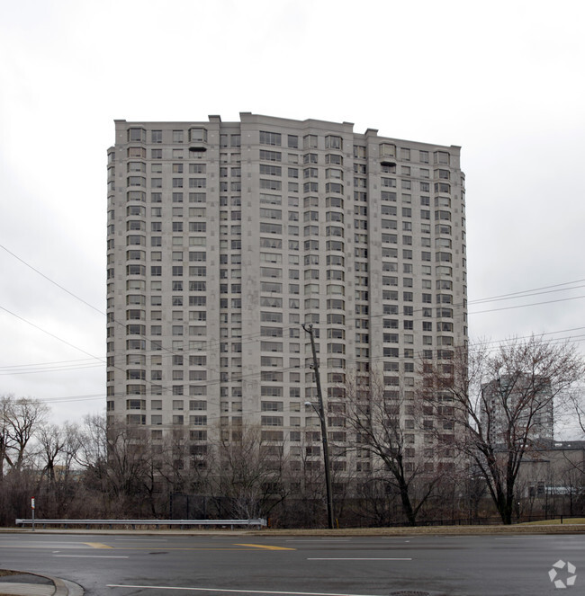Building Photo - Tam O'Shanter Highlands