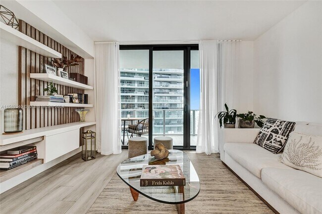 Foto del edificio - 1010 Brickell Ave