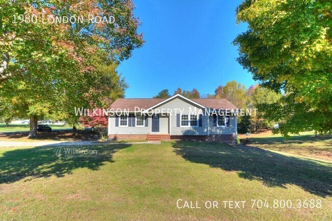 Foto del edificio - 3 Bedrooms, 2 Baths Ranch In Mooresville Q...