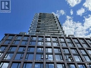 Building Photo - 2A-272A Church St