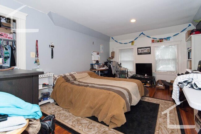 Foto del edificio - 78 Chestnut Hill Ave