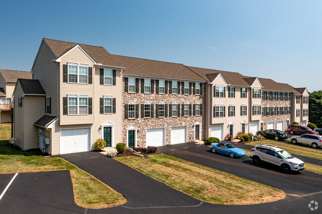 Windsor Commons homes adosadas - Windsor Commons Townhomes