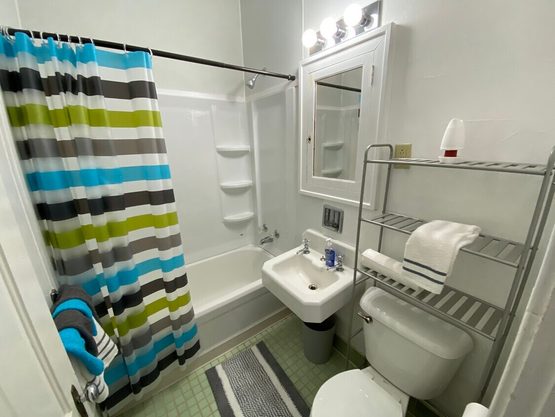 Foto principal - 1417 S 12th St