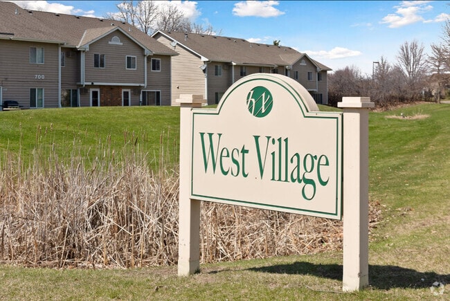 Building Photo - 700 W Village Rd