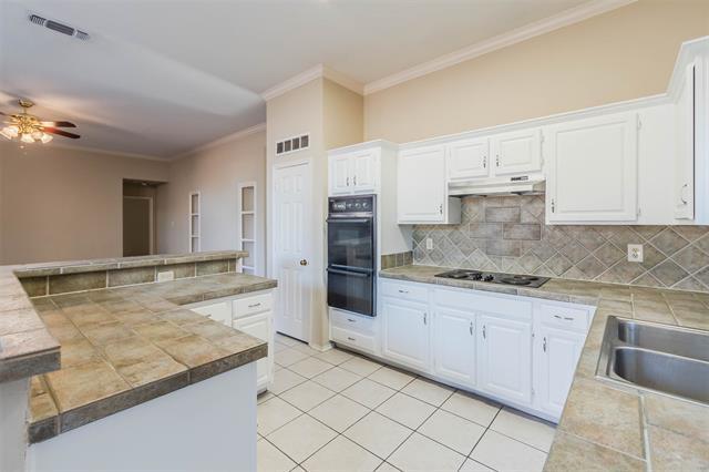 Foto del edificio - 313 Meadowood Ln