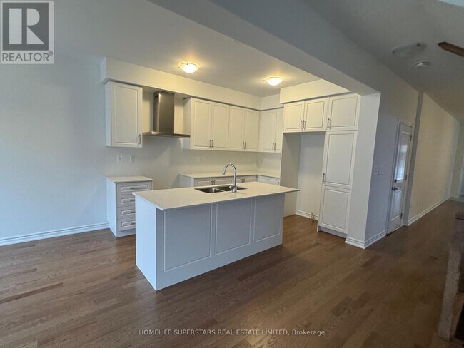 Building Photo - 1428 Savoline Blvd