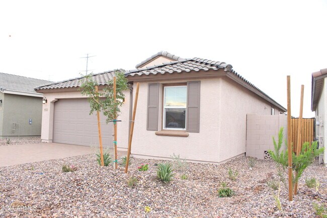 Foto del edificio - 4522 127th Dr