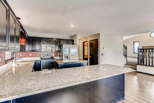 Building Photo - 19158 Evans Cir, Elk River, MN, 55330