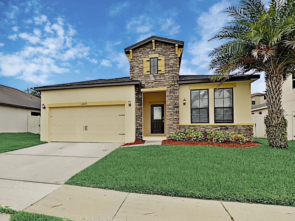 1414 Jorhagen Dr House Rental in Minneola, FL