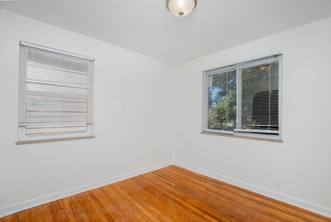 Building Photo - 1410 Marlow Ave