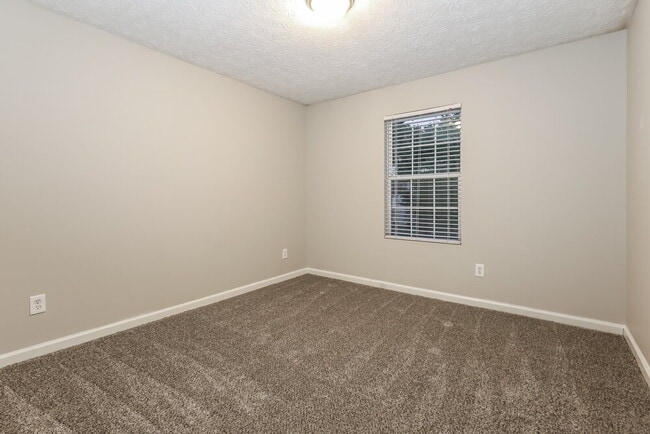 Building Photo - 6315 Topaz Trail