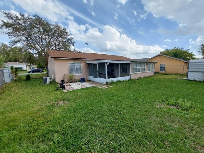 Building Photo - 713 Yucatan Ct