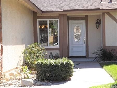 Primary Photo - 15465 Raymond Ave