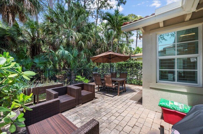 Building Photo - 513 Tomahawk Ct