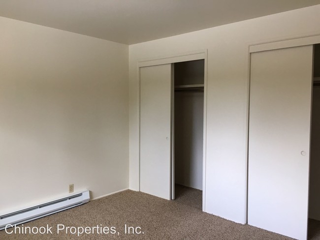 Building Photo - 1298 W Fairview Dr