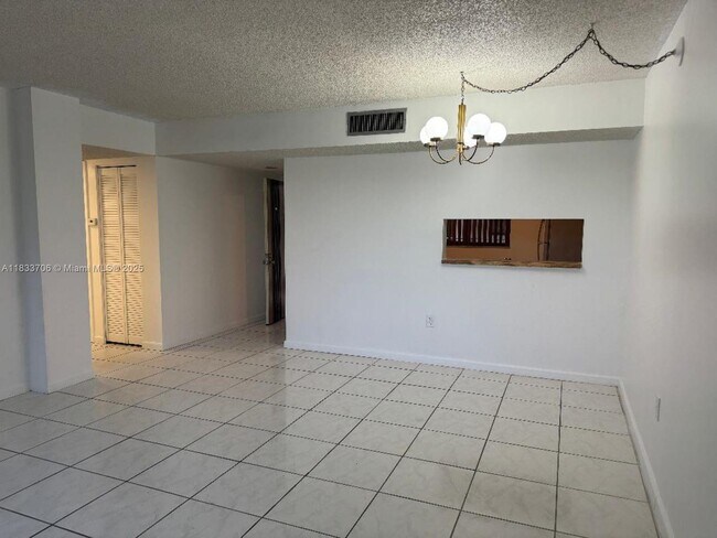 Building Photo - 8400 SW 133rd Ave