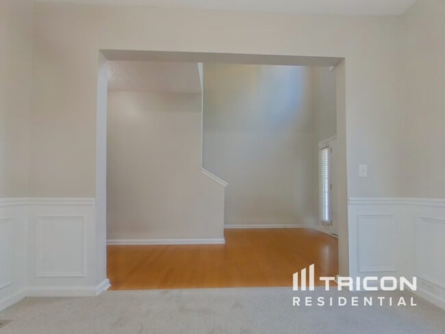 Building Photo - 3745 Dove Creek Cir SW