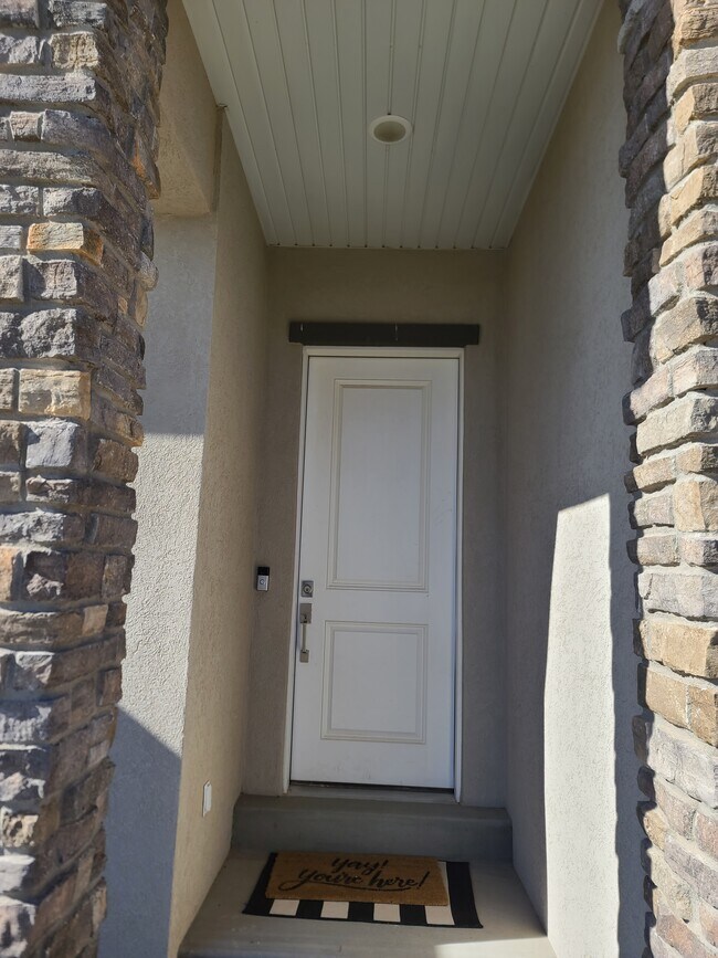 Building Photo - 2156 W War Admiral Ln