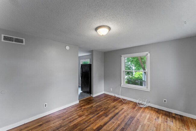 Foto del edificio - 55 Rock Creek Rd