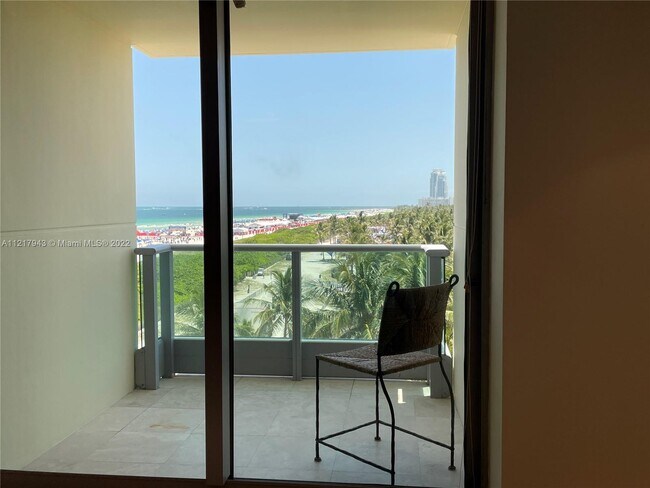 Building Photo - 1455 Ocean Dr
