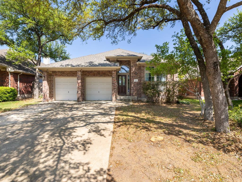 Foto principal - 2101 Burnie Bishop Pl
