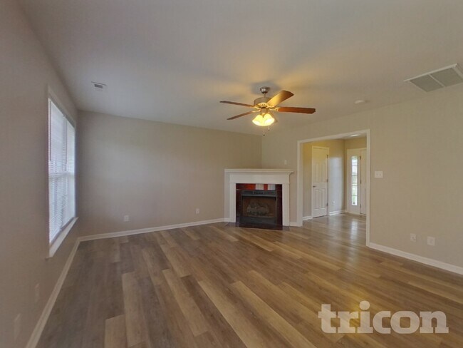 Building Photo - 105 Arden Ct