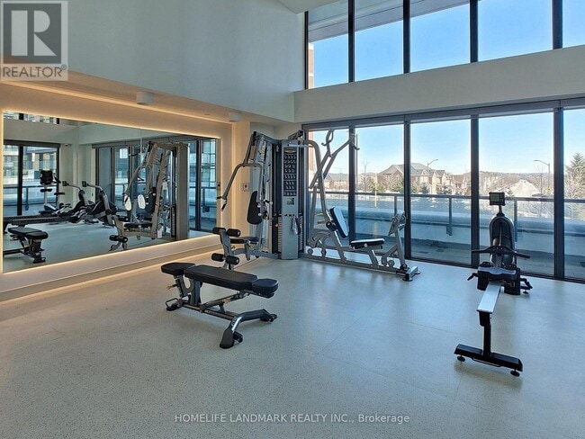 Photo du bâtiment - 85 Oneida Crescent