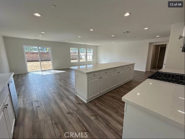 Foto del edificio - 28305 Digger Ln