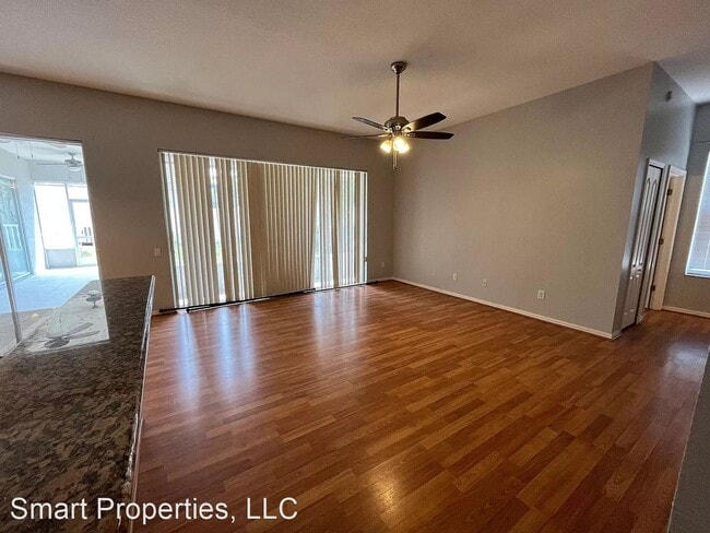 Foto del edificio - 4 br, 3 bath House - 5935 Chaps Dr