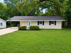 Building Photo - 1055 Anders Dr