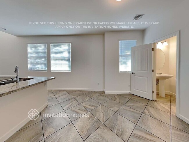 Foto del edificio - 3387 E Liberty Ln