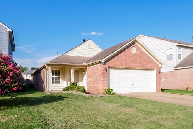 Building Photo - 7296 Green Ash Dr