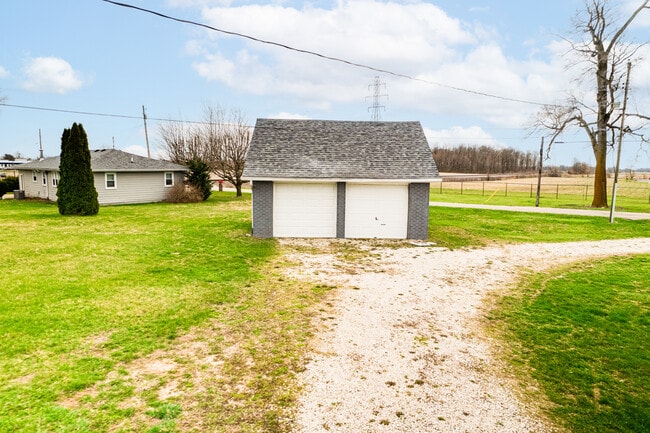 Building Photo - 506 W Fuson Rd