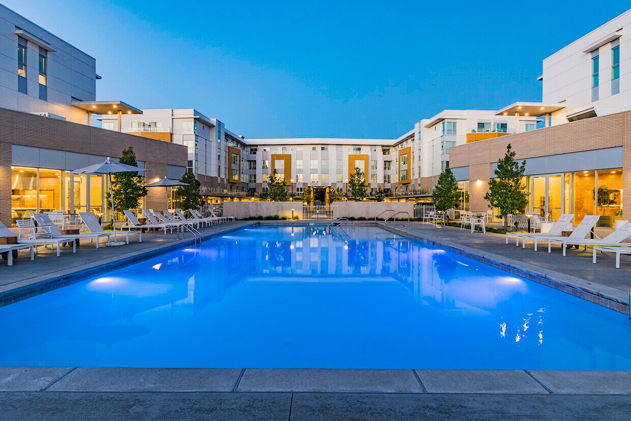 Crystal Flats 1401 NE John Deshields Blvd Bentonville, AR