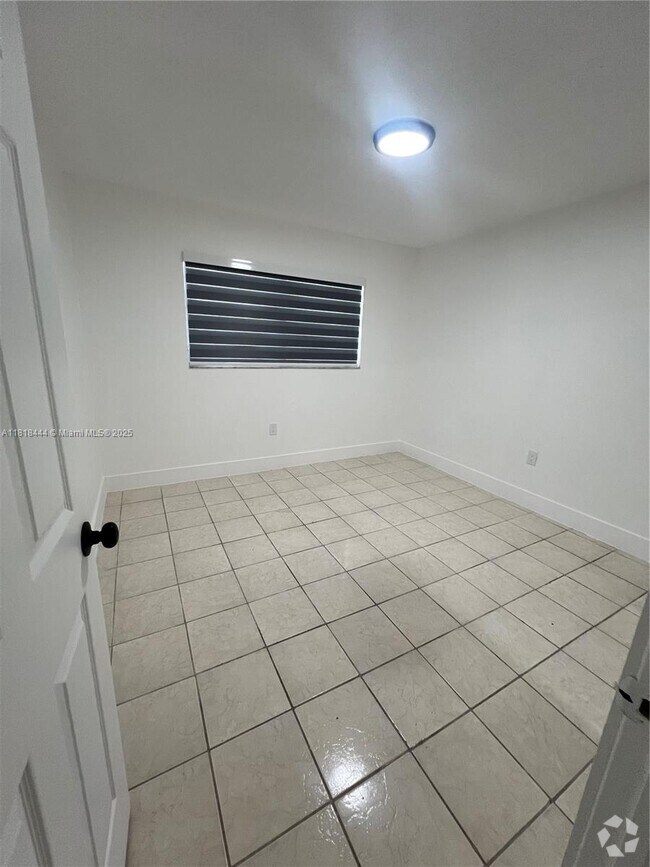 Building Photo - 590 NW 65th St