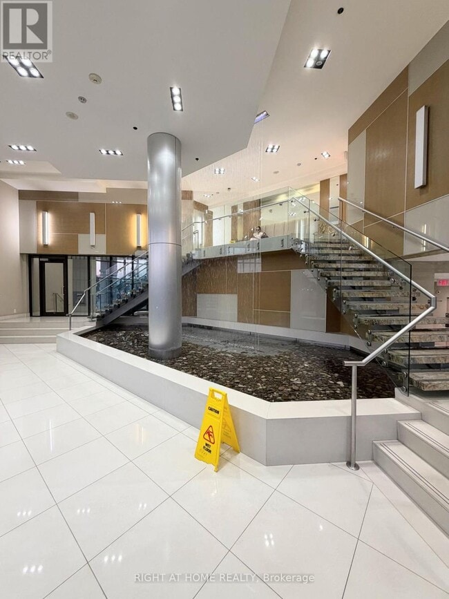 Building Photo - 1060 Sheppard Ave W