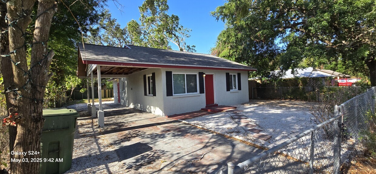 Primary Photo - 1505 18th Ave Dr W