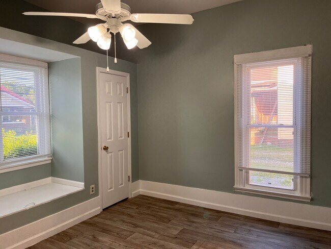 Foto del edificio - Two Bedroom Home Downtown Corbin, KY
