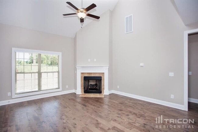 Building Photo - 1502 John Lee Ln