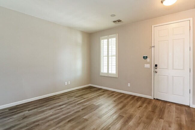 Foto del edificio - 2550 W Gaby Rd