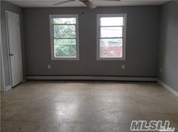 Foto principal - 202 N Wellwood Ave