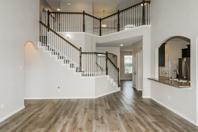 Building Photo - 1935 Bravos Manor Ln