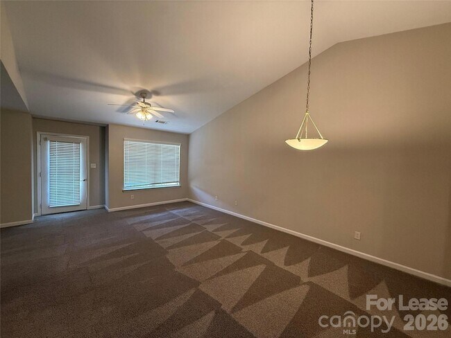 Foto del edificio - 7333 Michaels Landing Dr